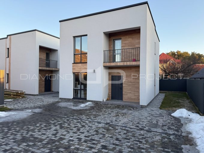 Будинок 110 м2 / 4,35 сотки, с.Софіївська Борщагівка. До Києва 1 км.