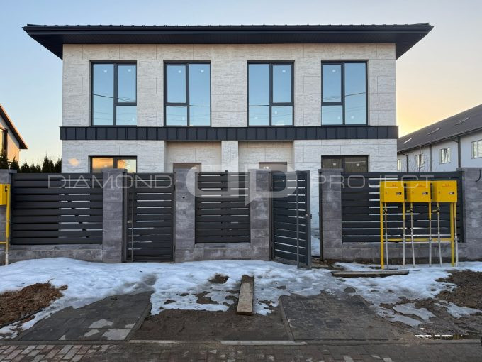 Дуплекс 155 кв.м з підвалом, с.Петропавлівська Борщагівка, поряд ліцей.